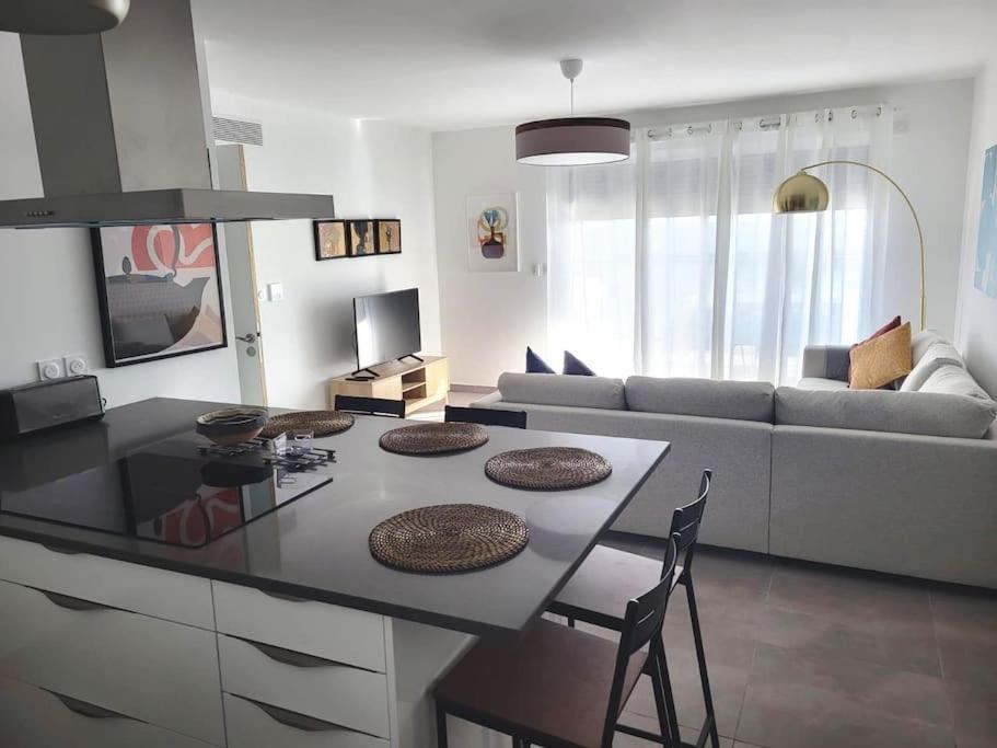 L'Appartement De L'Artiste Marseillan  Exteriör bild