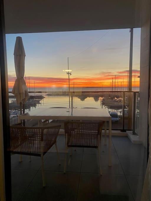 L'Appartement De L'Artiste Marseillan  Exteriör bild